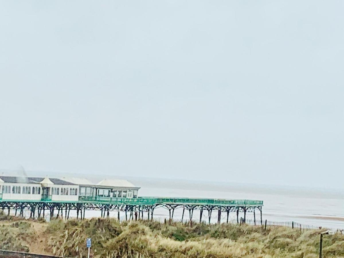 Tiny Beach House Литам-Сент-Эннс Экстерьер фото
